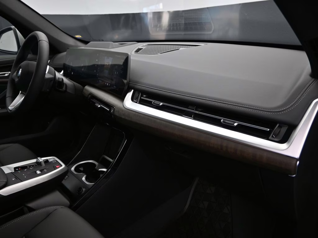 2026 Space Silver Metallic BMW X1 xDrive28i AWD SUV