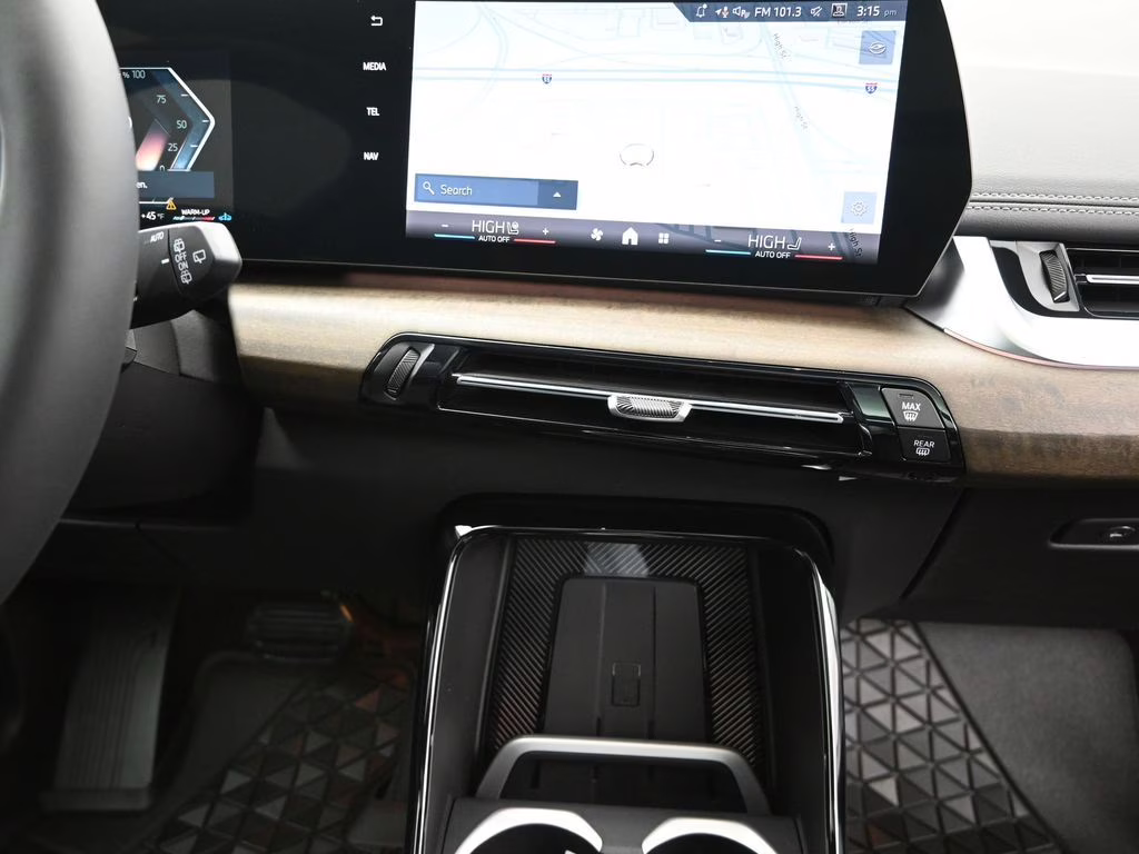 2026 Space Silver Metallic BMW X1 xDrive28i AWD SUV