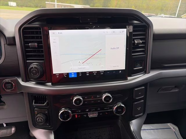2025 Carbonized Gray Metallic Ford F-150 XLT 4X4 Truck