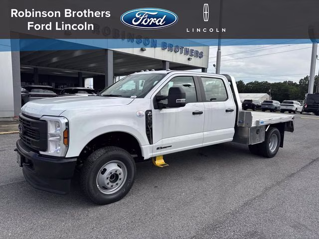 2026 Oxford White Ford Super Duty F-350 DRW XL 4X4 Chassis