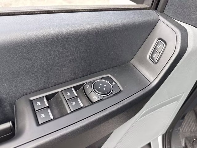 2026 Oxford White Ford Super Duty F-350 DRW XL 4X4 Chassis