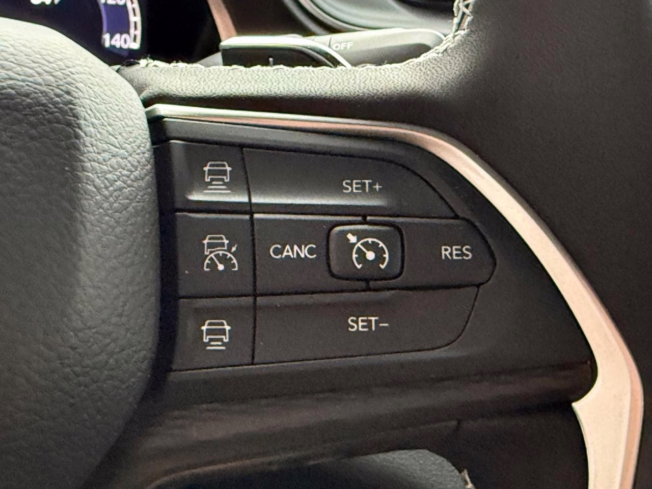 2025 Baltic Gray Metallic Clearcoat Jeep Grand Cherokee Altitude X 4X4 SUV