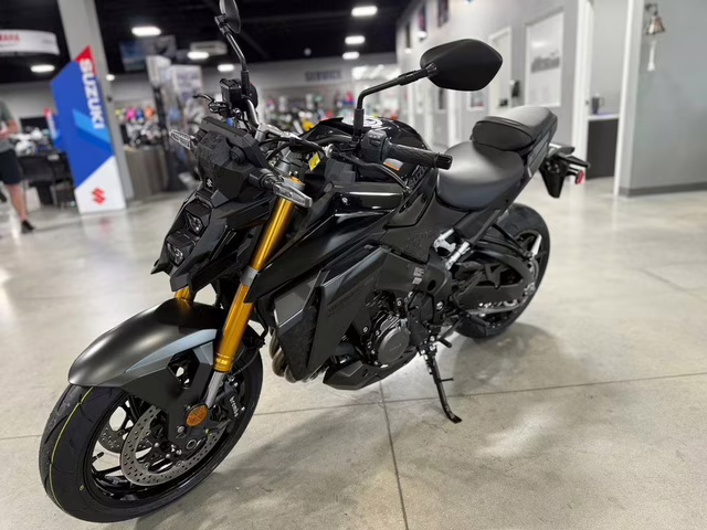2025 BLK Suzuki GSX-S 1000 Motorcycle