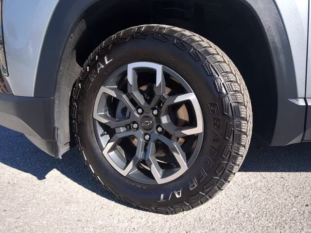 2025 Sterling Gray Metallic Chevrolet Equinox ACTIV AWD SUV