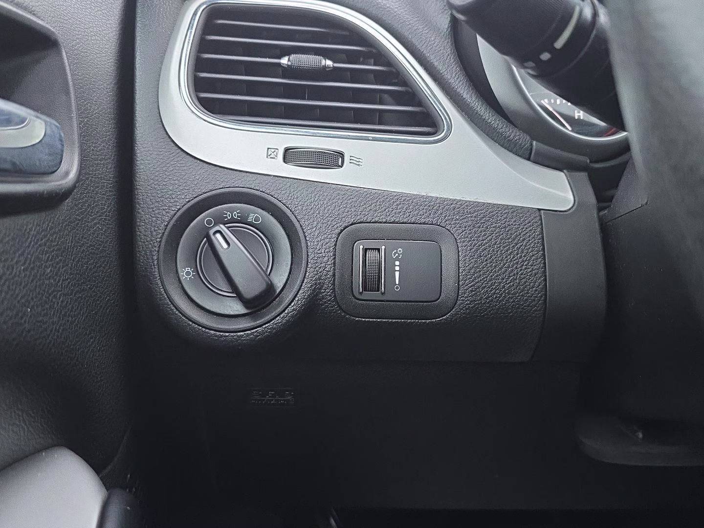 2015 Dodge Journey SE - Photo 26