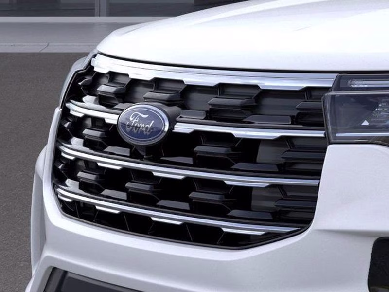 2026 Star White Metallic Tri-Coat Ford Explorer Active w/200A Pkg RWD SUV