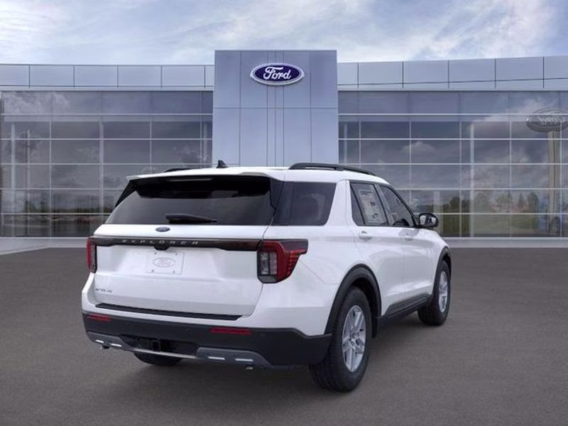 2026 Star White Metallic Tri-Coat Ford Explorer Active w/200A Pkg RWD SUV