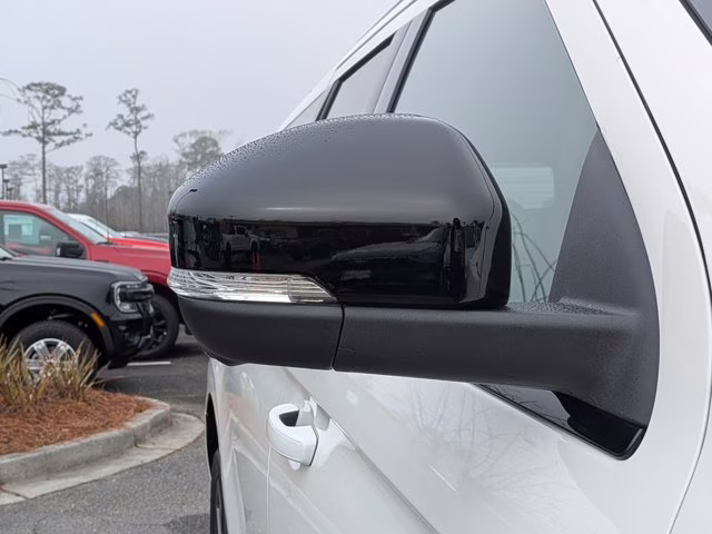 2026 White Metallic Ford Expedition Max Platinum 4X4 SUV