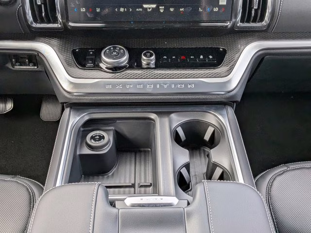 2026 White Metallic Ford Expedition Max Platinum 4X4 SUV