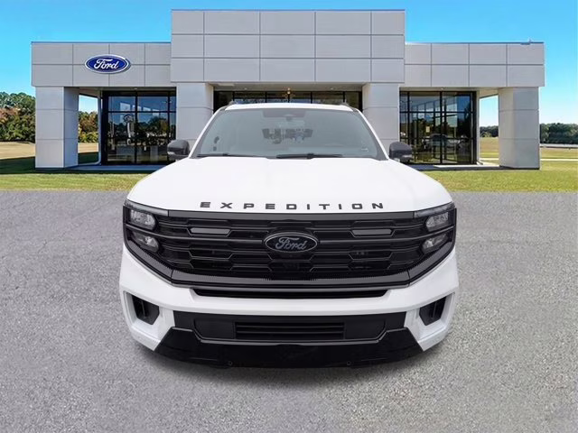 2026 White Metallic Ford Expedition Max Platinum 4X4 SUV