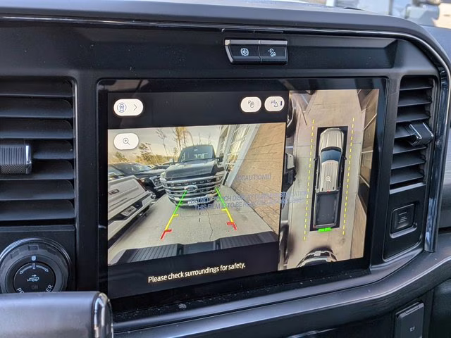 2026 Gray Metallic Ford Super Duty F-350 SRW LARIAT 4X4 Truck