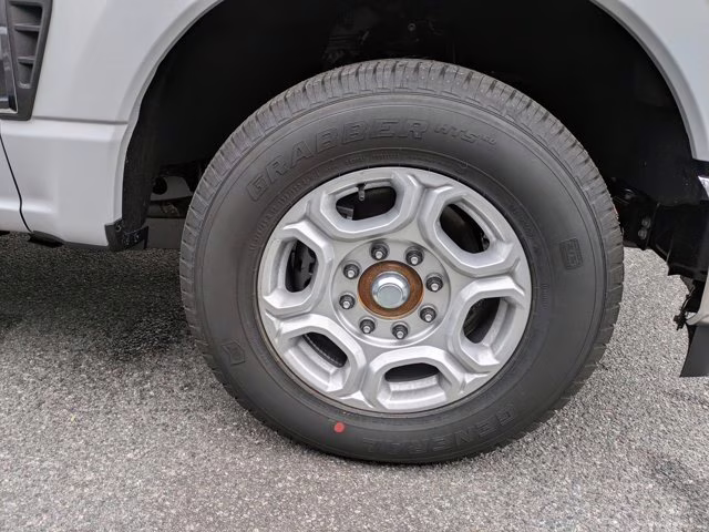 2026 Avalanche Ford Super Duty F-250 SRW XLT RWD Truck