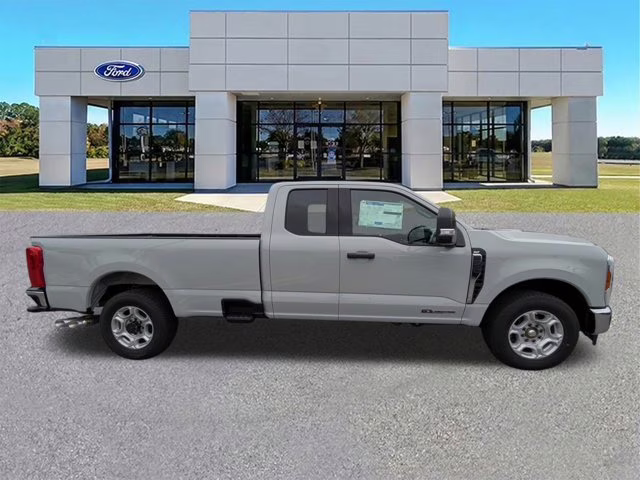 2026 Avalanche Ford Super Duty F-250 SRW XLT RWD Truck