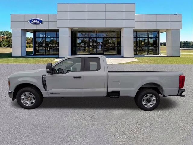 2026 Avalanche Ford Super Duty F-250 SRW XLT RWD Truck