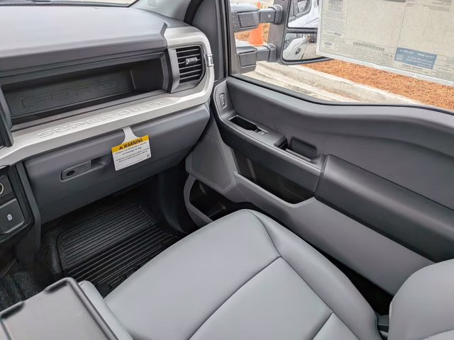 2026 Avalanche Ford Super Duty F-250 SRW XL 4X4 Truck