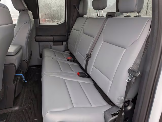 2026 Oxford White Ford Super Duty F-250 SRW XL 4X4 Truck