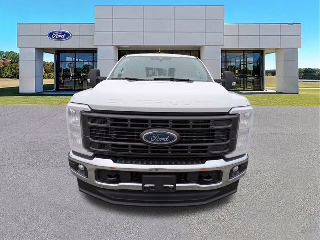 2026 Oxford White Ford Super Duty F-250 SRW XL 4X4 Truck