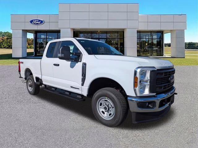 2026 Oxford White Ford Super Duty F-250 SRW XL 4X4 Truck