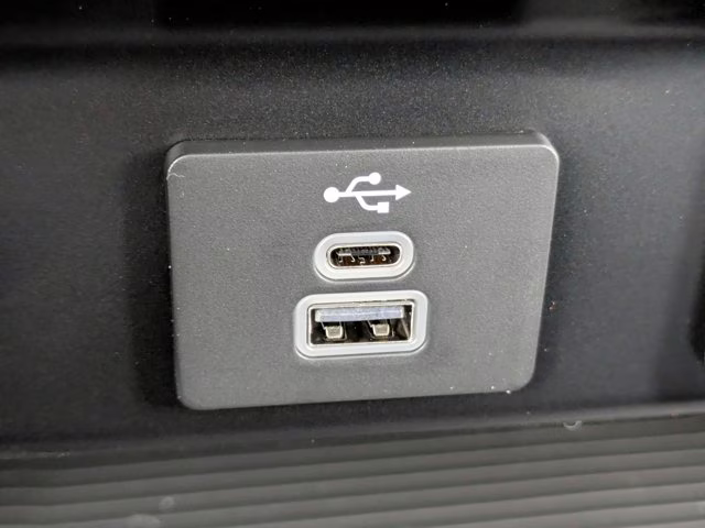 2026 Oxford White Ford Super Duty F-250 SRW XL 4X4 Truck