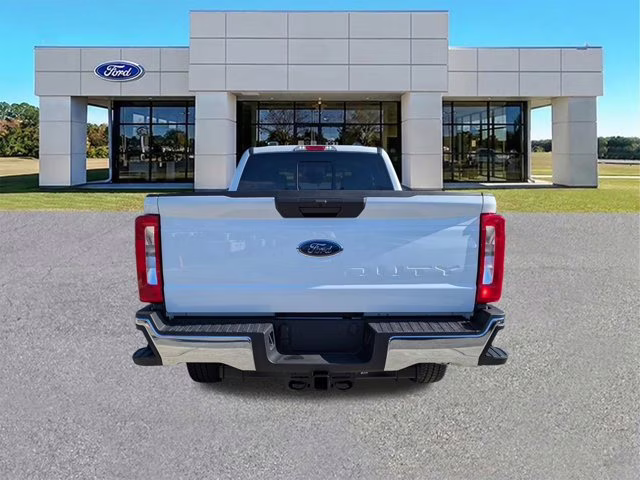 2026 Oxford White Ford Super Duty F-250 SRW XL 4X4 Truck