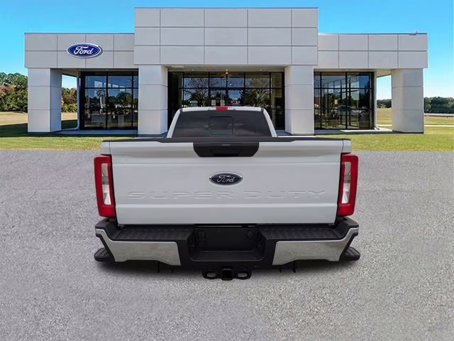 2026 Oxford White Ford Super Duty F-250 SRW XL 4X4 Truck