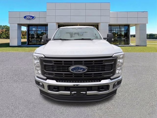 2026 Oxford White Ford Super Duty F-250 SRW XL 4X4 Truck