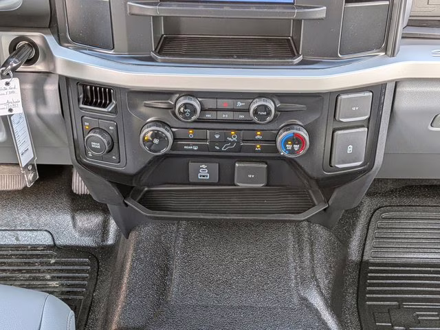 2026 Avalanche Ford Super Duty F-250 SRW XL 4X4 Truck