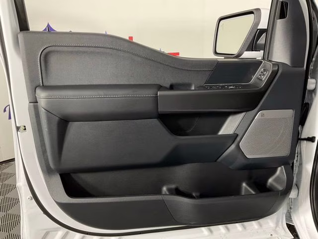 2026 Oxford White Ford F-150 Lariat 4X4 Truck