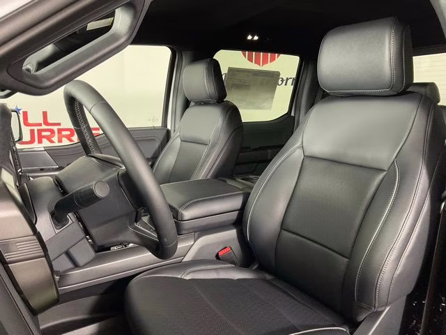 2026 Oxford White Ford F-150 Lariat 4X4 Truck