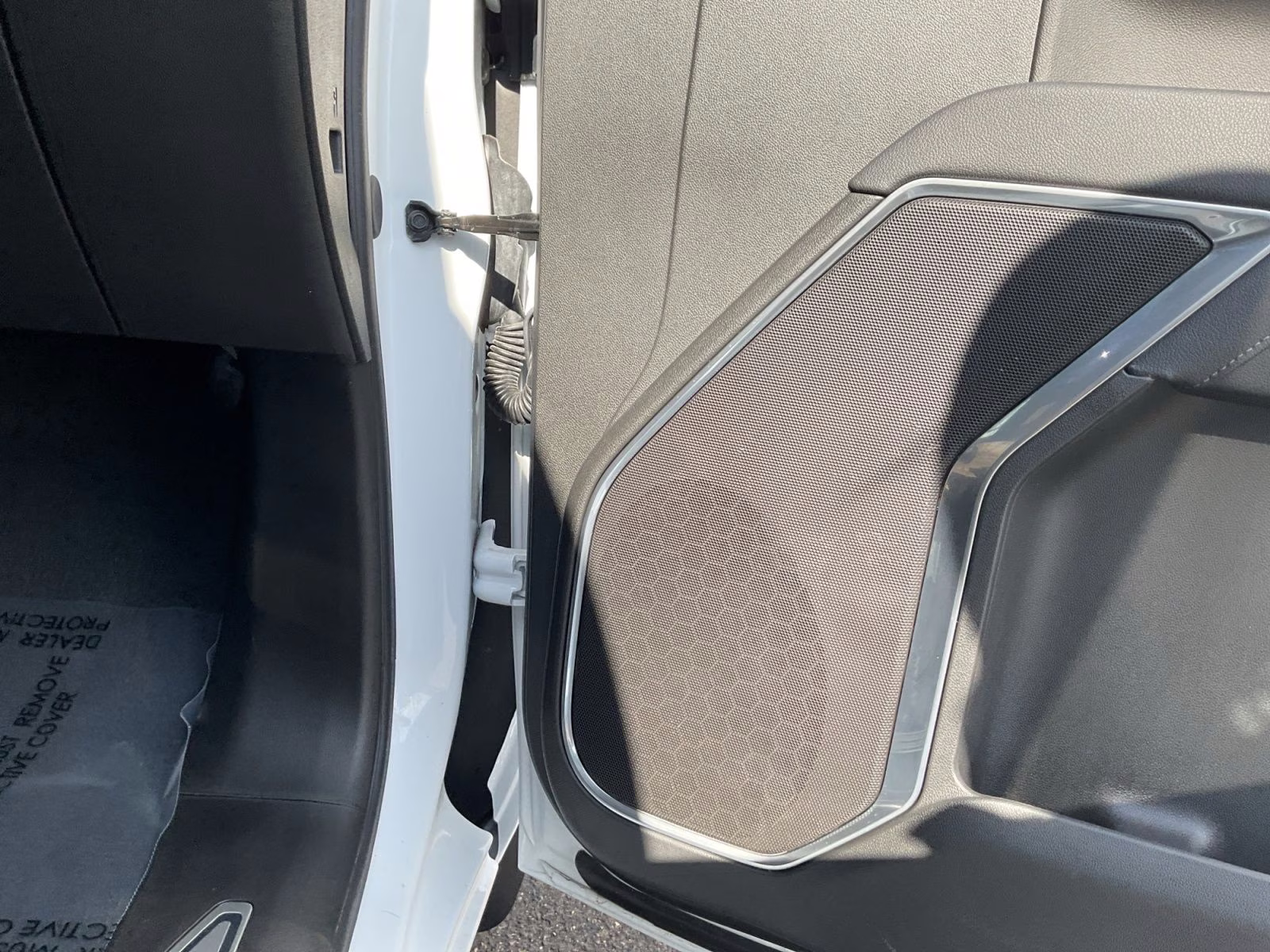 2025 Summit White Chevrolet Silverado 2500HD LT 4X4 Truck