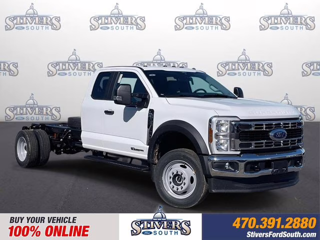 2026 Oxford White Ford Super Duty F-450 DRW XL 4X4 Chassis