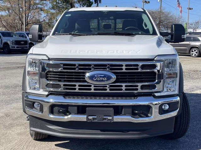 2026 Oxford White Ford Super Duty F-450 DRW XL 4X4 Chassis