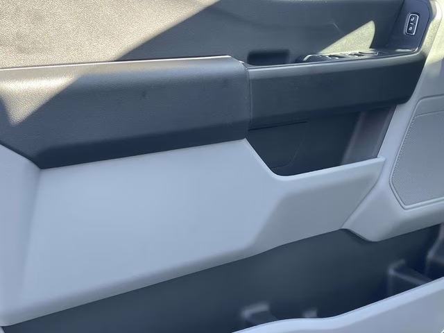 2026 Oxford White Ford Super Duty F-250 SRW XL 4X4 Truck