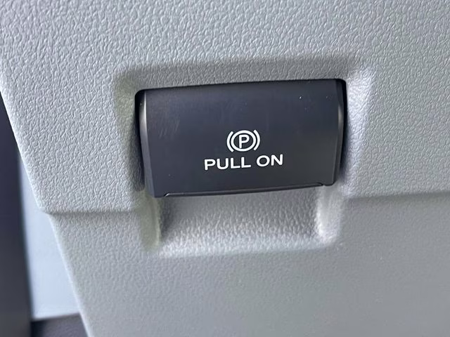 2026 Oxford White Ford Super Duty F-250 SRW XL 4X4 Truck