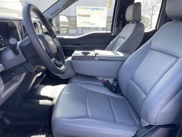 2026 Oxford White Ford Super Duty F-250 SRW XL 4X4 Truck