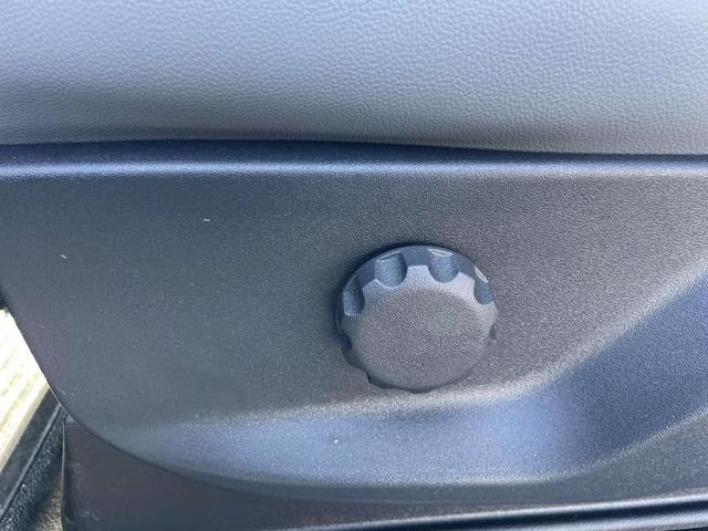 2026 Oxford White Ford Super Duty F-250 SRW XL 4X4 Truck