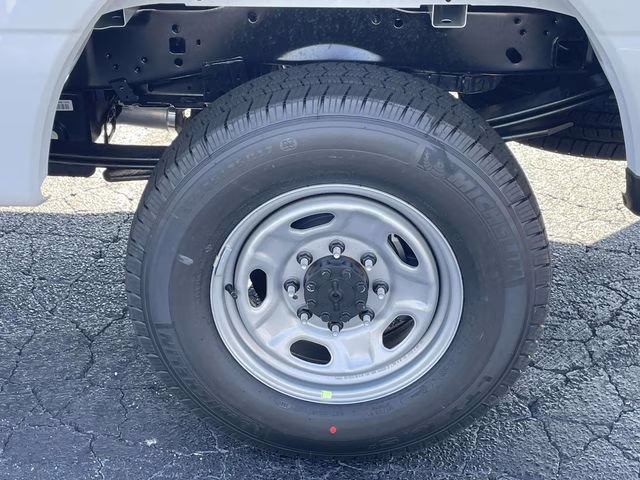 2026 Oxford White Ford Super Duty F-250 SRW XL 4X4 Truck