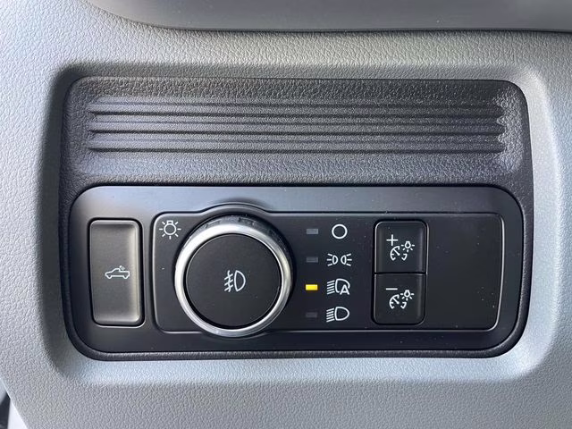 2026 Oxford White Ford Super Duty F-350 SRW XL RWD Truck