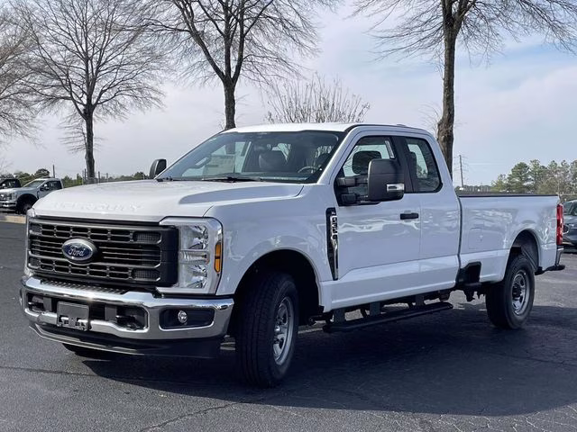 2026 Oxford White Ford Super Duty F-350 SRW XL RWD Truck