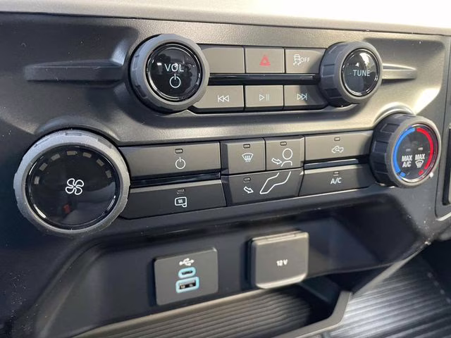 2026 Oxford White Ford Super Duty F-350 SRW XL 4X4 Truck