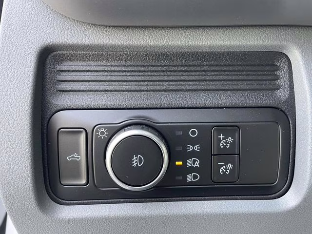 2026 Oxford White Ford Super Duty F-250 SRW XL RWD Truck