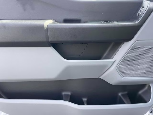 2026 Oxford White Ford Super Duty F-250 SRW XL RWD Truck