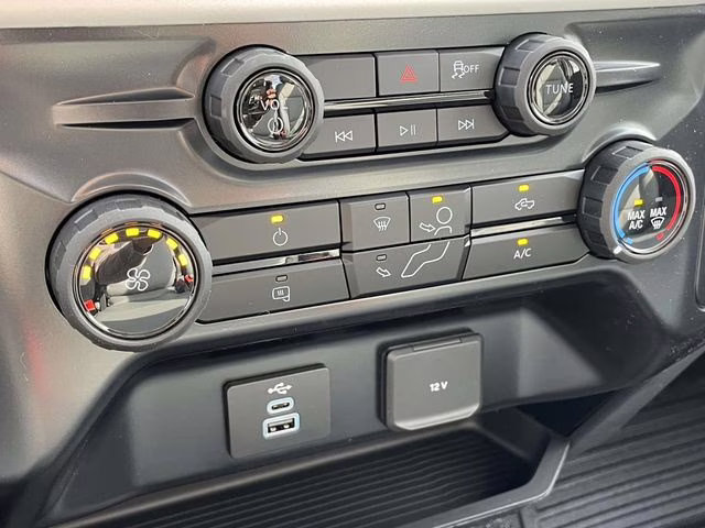 2026 Oxford White Ford Super Duty F-250 SRW XL RWD Truck