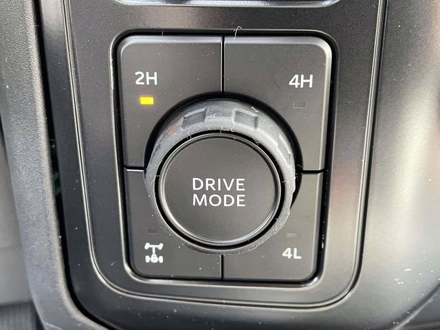 2026 Oxford White Ford Super Duty F-250 SRW XL 4X4 Truck