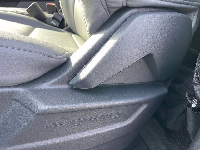 2026 Oxford White Ford Super Duty F-250 SRW XL 4X4 Truck