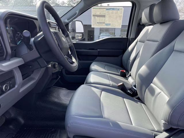 2026 Oxford White Ford Super Duty F-250 SRW XL 4X4 Truck