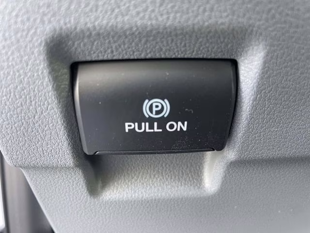 2026 Oxford White Ford Super Duty F-250 SRW XL 4X4 Truck