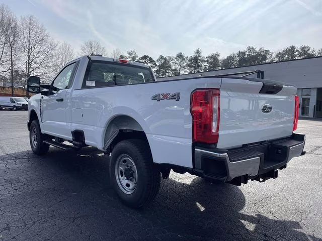 2026 Oxford White Ford Super Duty F-250 SRW XL 4X4 Truck