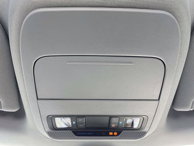 2026 Oxford White Ford Super Duty F-250 SRW XL 4X4 Truck