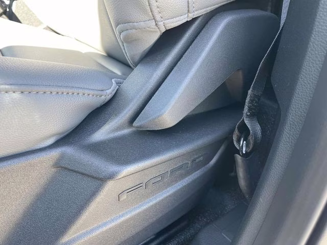 2026 Oxford White Ford Super Duty F-250 SRW XL 4X4 Truck